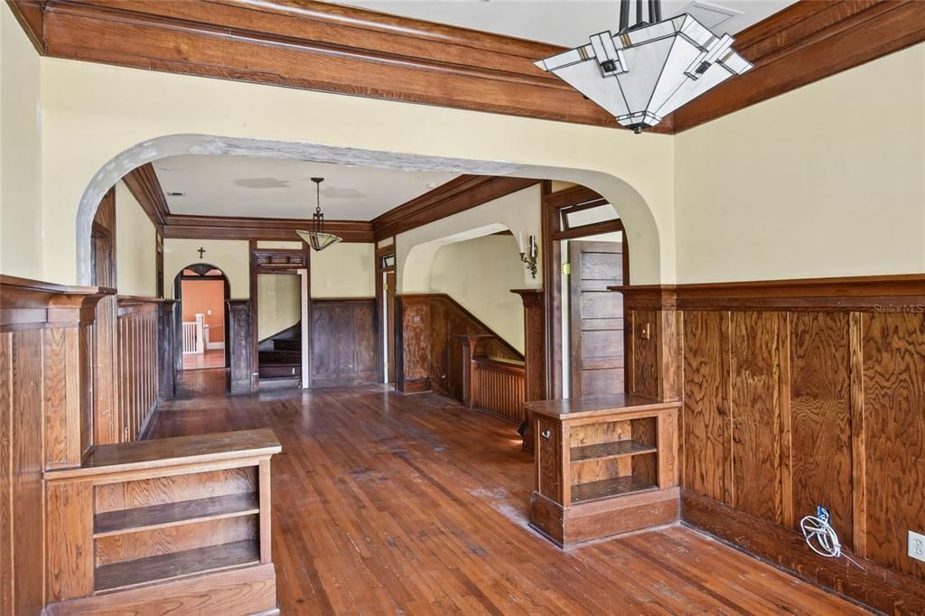 En Venta: $1,100,000 (7 camas, 5 baños, 6686 Pies cuadrados)