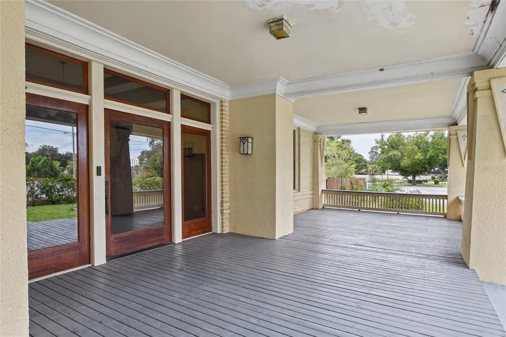 En Venta: $1,100,000 (7 camas, 5 baños, 6686 Pies cuadrados)