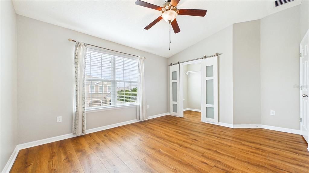 В аренду: $2,400 (3 спален, 2 ванн, 1420 Квадратных фут)
