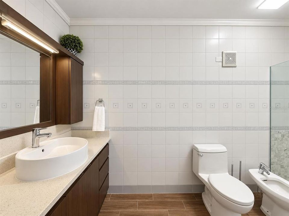 En Venta: $475,000 (2 camas, 2 baños, 1338.2 Pies cuadrados)