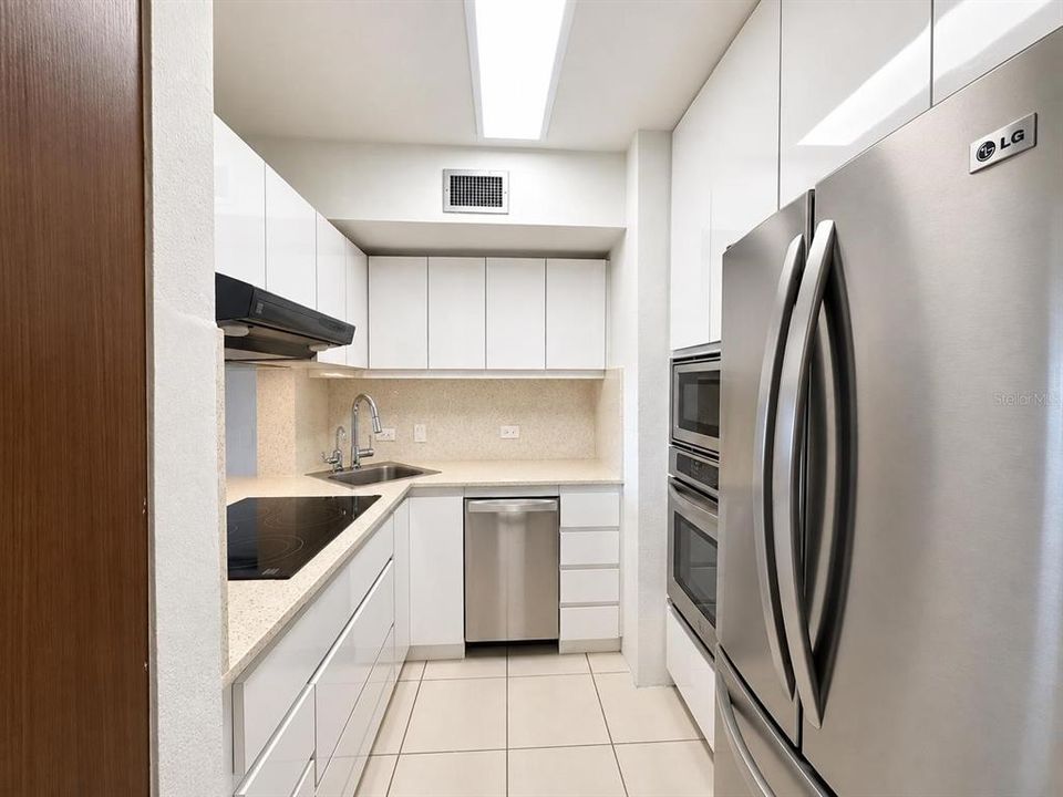En Venta: $475,000 (2 camas, 2 baños, 1338.2 Pies cuadrados)