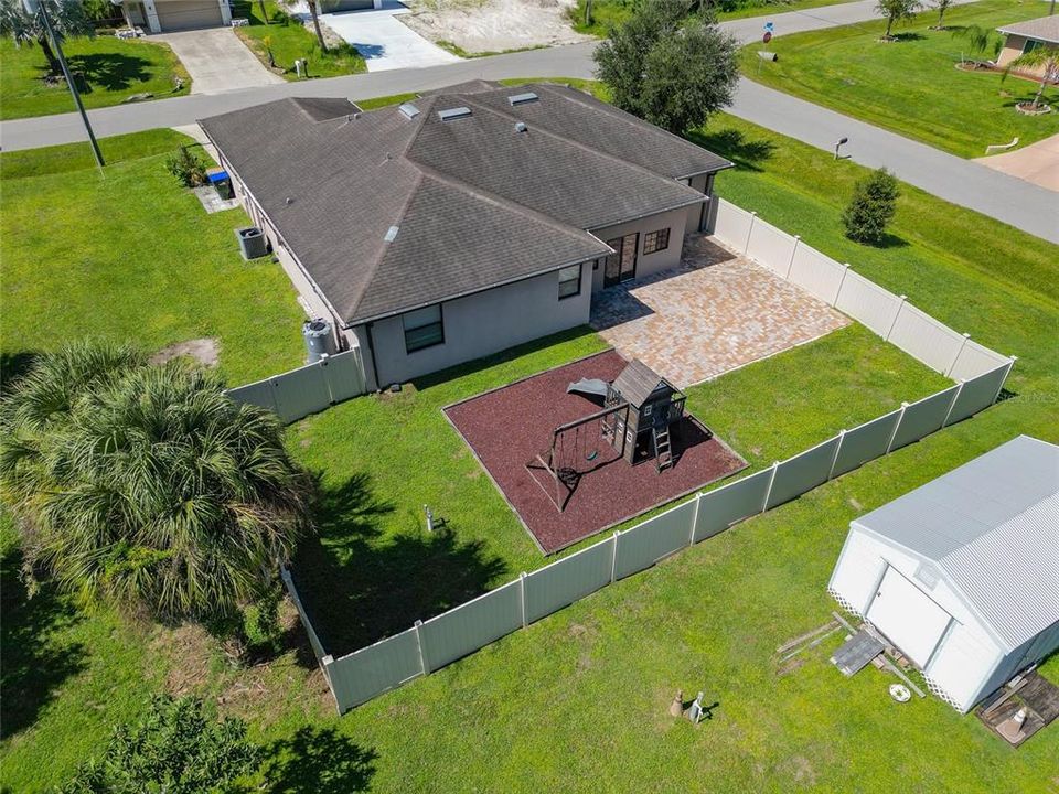 En Venta: $409,000 (3 camas, 2 baños, 2128 Pies cuadrados)