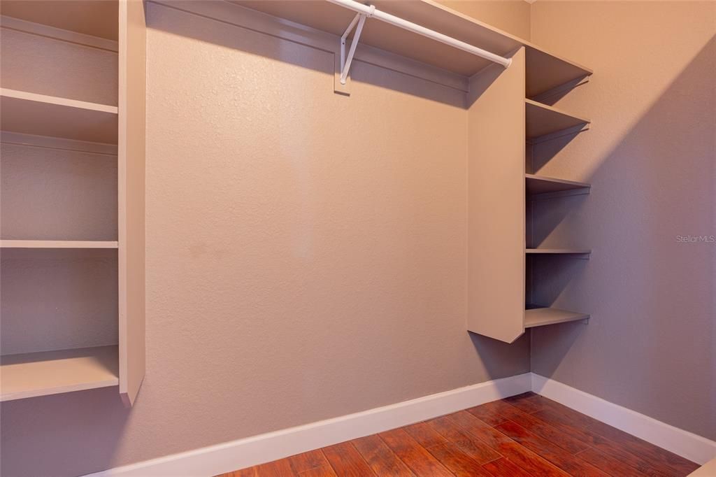 En Venta: $409,000 (3 camas, 2 baños, 2128 Pies cuadrados)