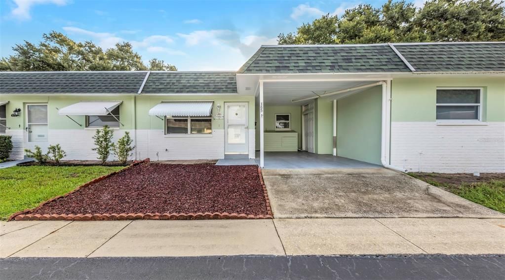 For Sale: $149,000 (2 beds, 1 baths, 931 Square Feet)