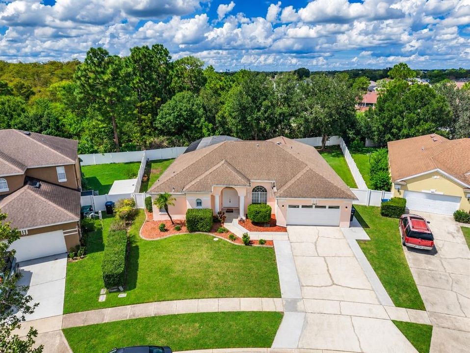 For Sale: $579,995 (4 beds, 3 baths, 2561 Square Feet)