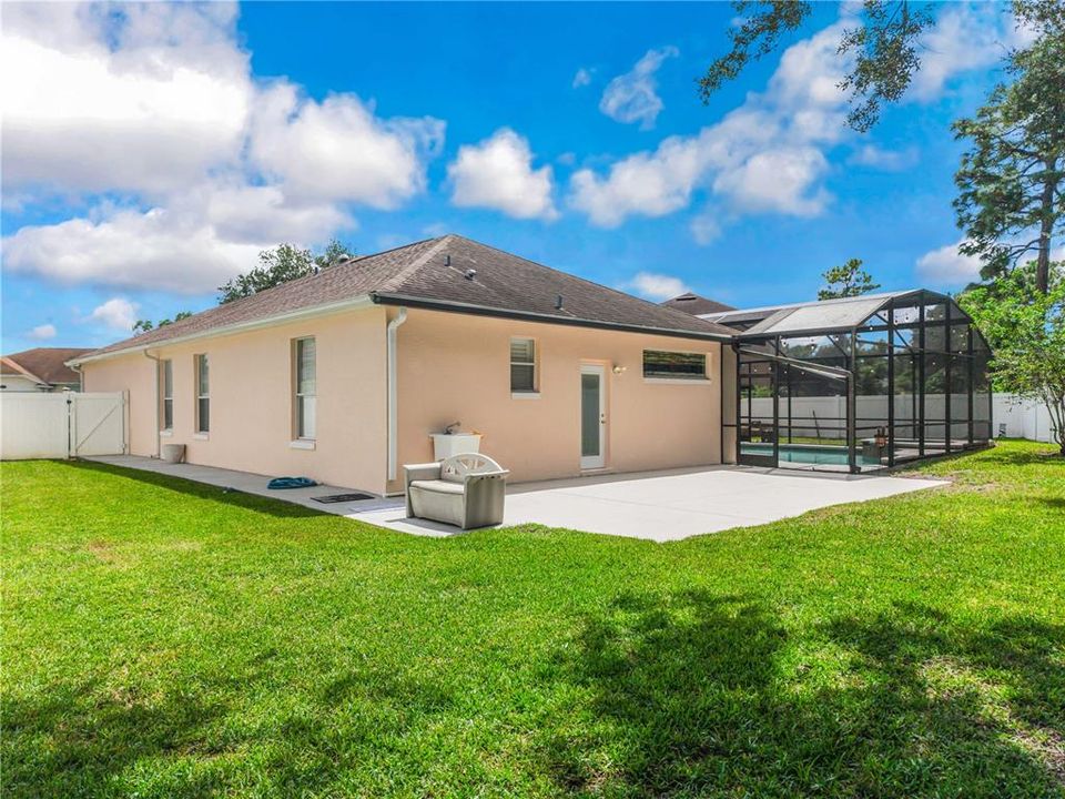 For Sale: $579,995 (4 beds, 3 baths, 2561 Square Feet)