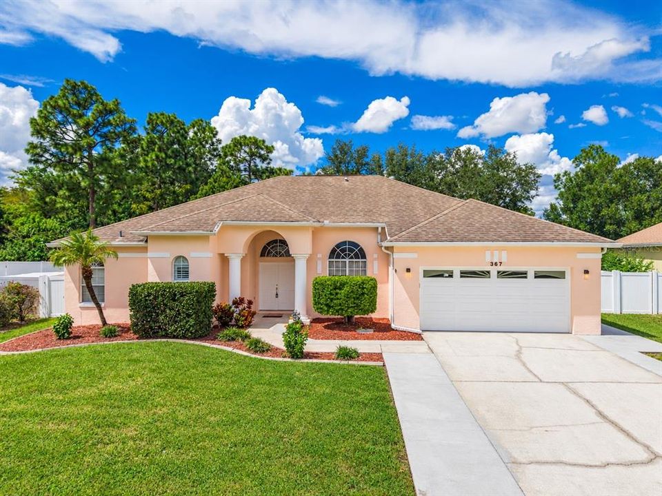 For Sale: $579,995 (4 beds, 3 baths, 2561 Square Feet)