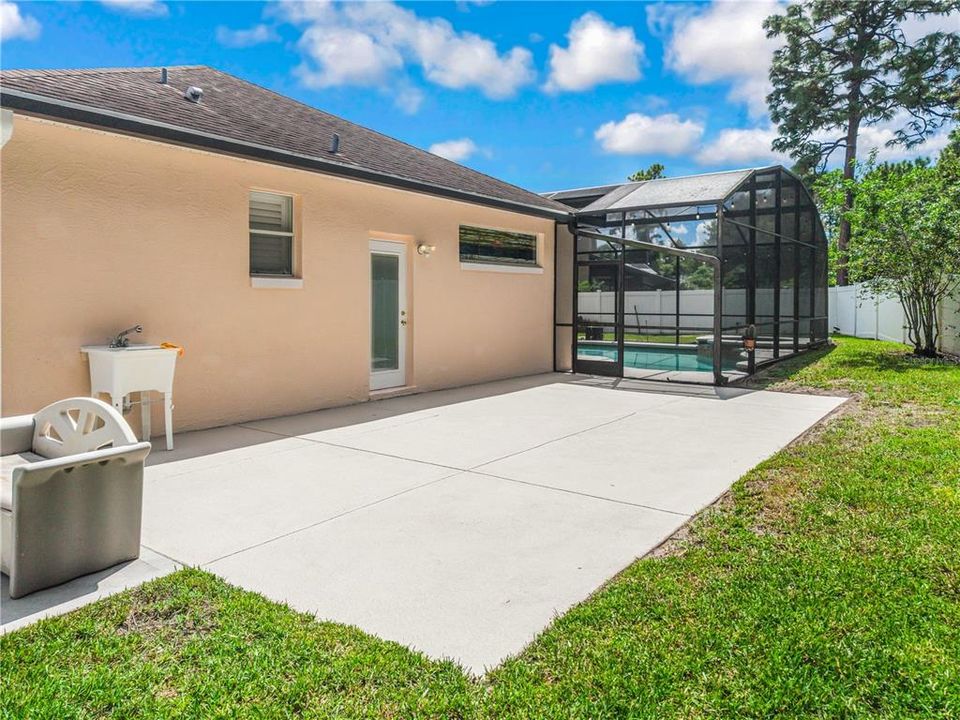 For Sale: $579,995 (4 beds, 3 baths, 2561 Square Feet)
