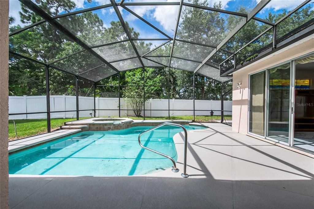 For Sale: $579,995 (4 beds, 3 baths, 2561 Square Feet)