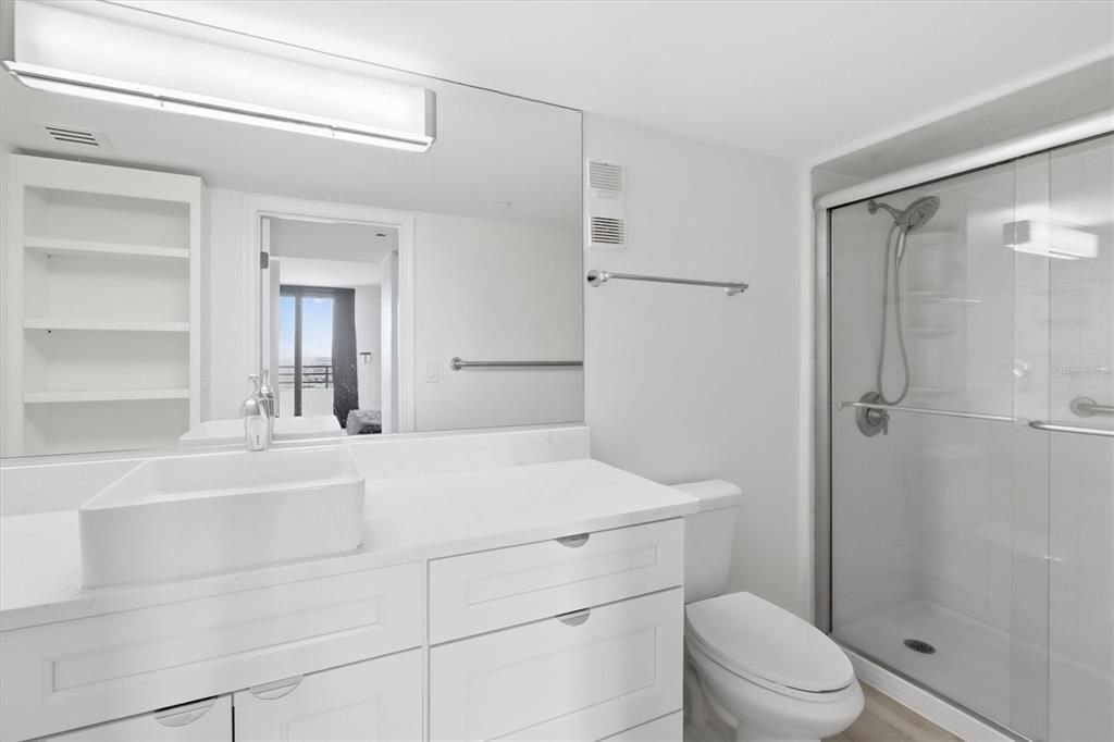 For Sale: $250,000 (2 beds, 2 baths, 1265 Square Feet)