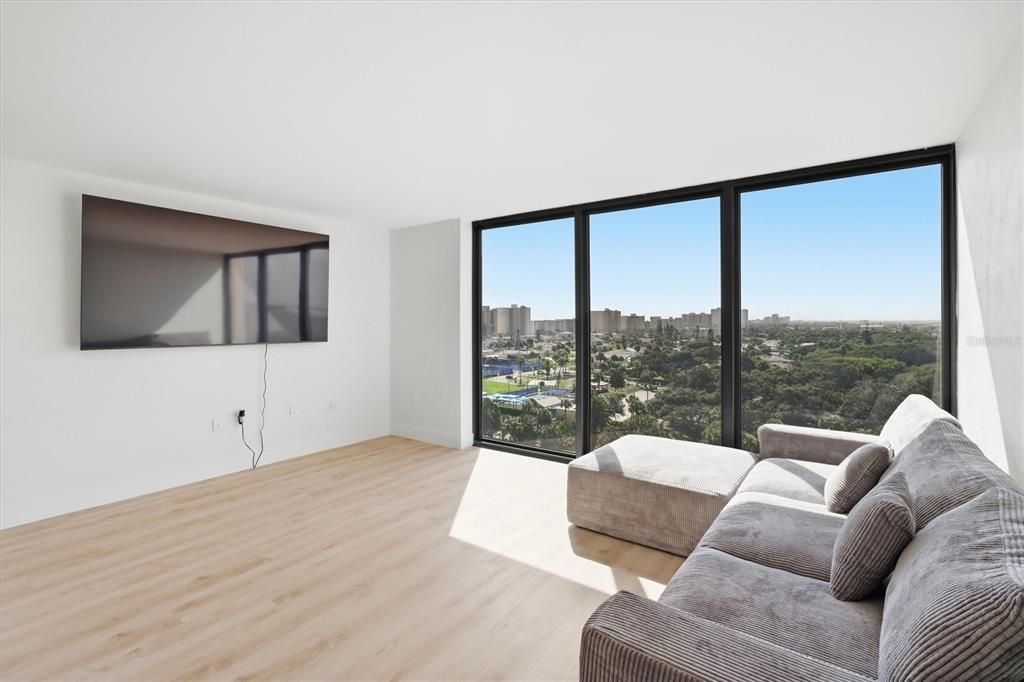 For Sale: $250,000 (2 beds, 2 baths, 1265 Square Feet)