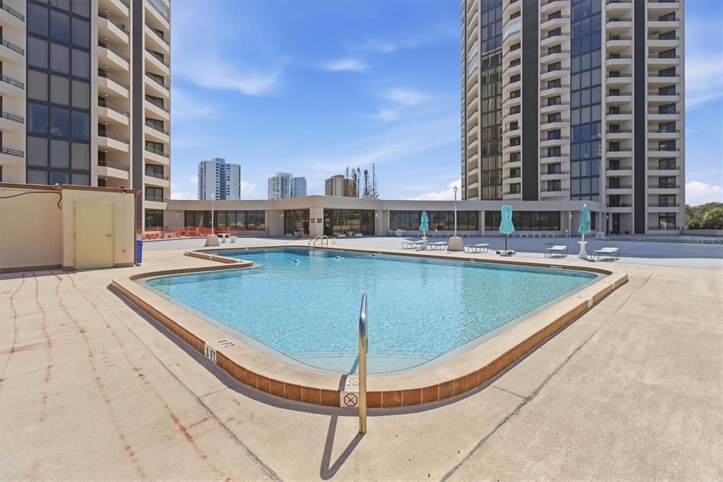 For Sale: $250,000 (2 beds, 2 baths, 1265 Square Feet)