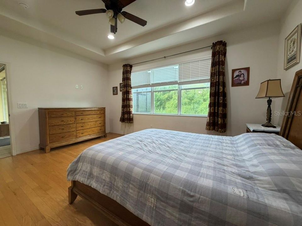 For Sale: $379,000 (3 beds, 2 baths, 2093 Square Feet)