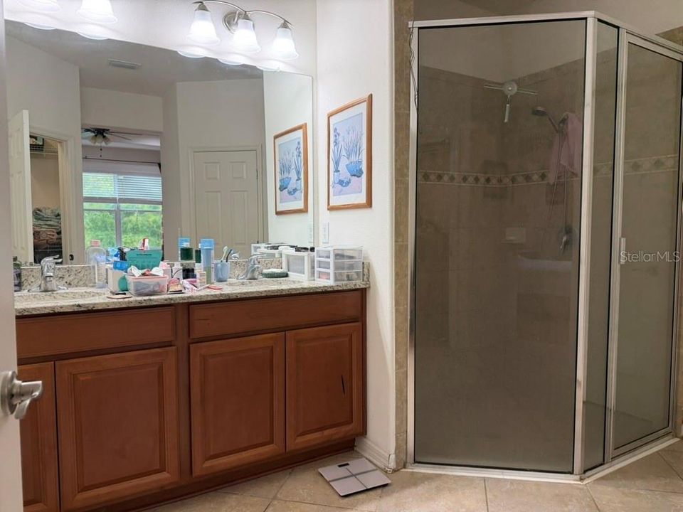 For Sale: $379,000 (3 beds, 2 baths, 2093 Square Feet)