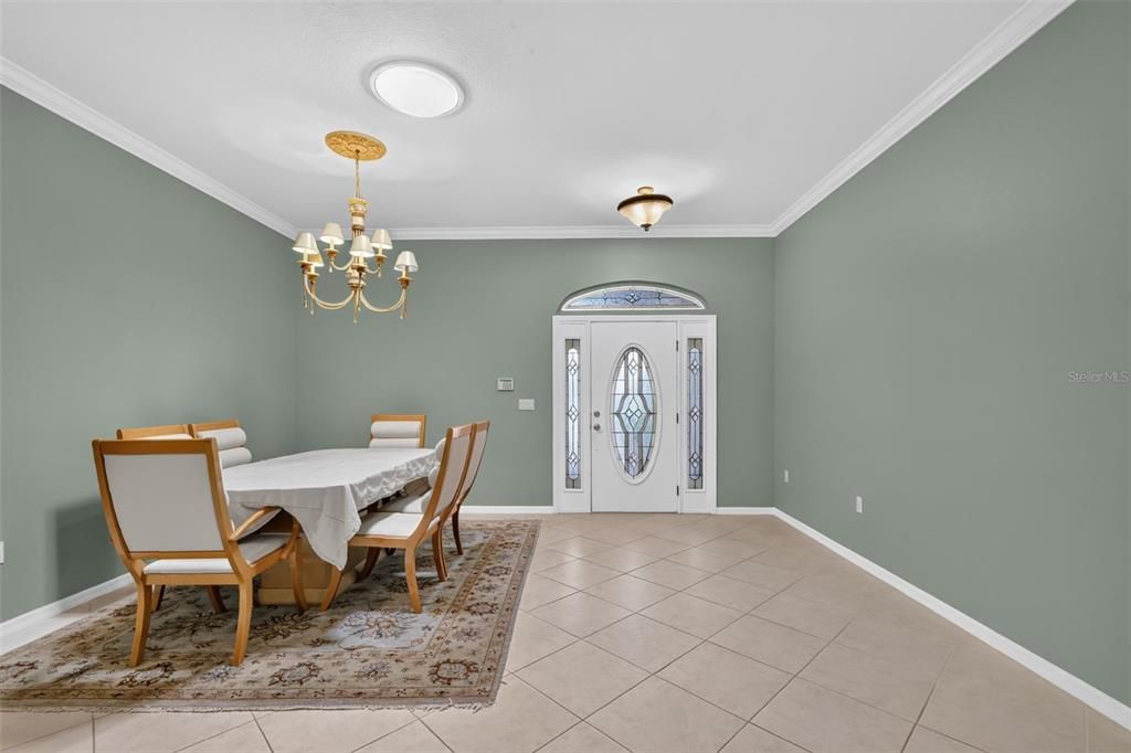 For Sale: $364,900 (3 beds, 2 baths, 2415 Square Feet)