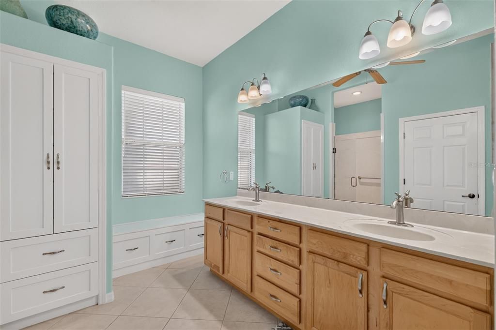 For Sale: $364,900 (3 beds, 2 baths, 2415 Square Feet)