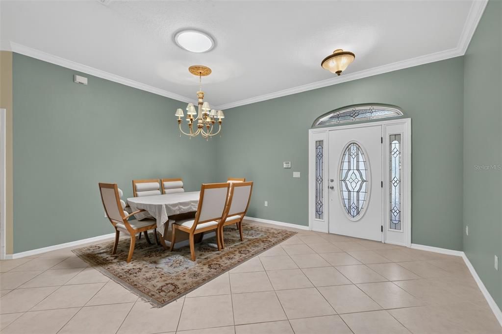 For Sale: $364,900 (3 beds, 2 baths, 2415 Square Feet)