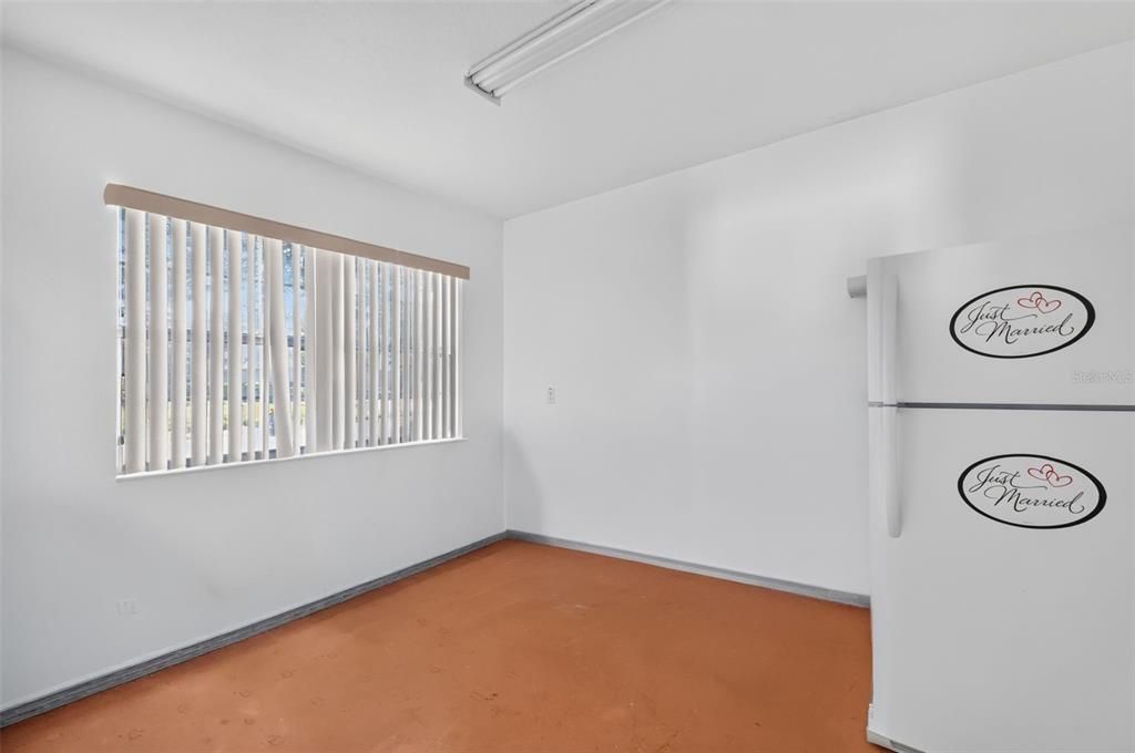 For Sale: $364,900 (3 beds, 2 baths, 2415 Square Feet)