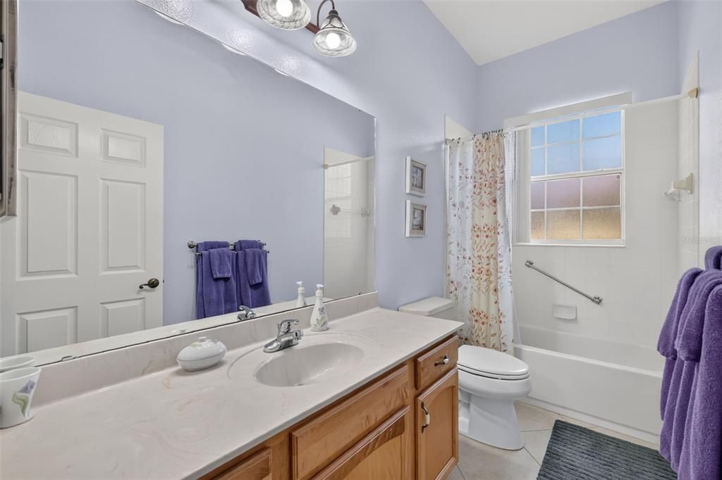 For Sale: $364,900 (3 beds, 2 baths, 2415 Square Feet)