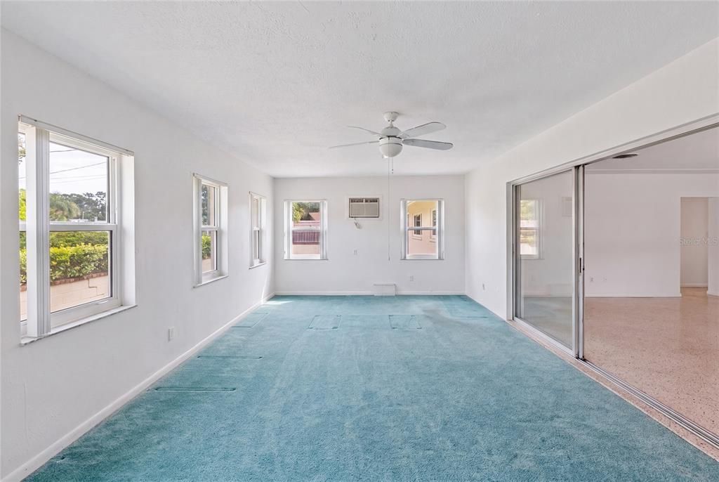 For Sale: $595,000 (3 beds, 2 baths, 1918 Square Feet)