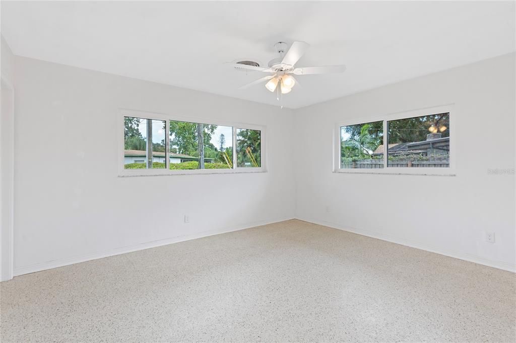For Sale: $595,000 (3 beds, 2 baths, 1918 Square Feet)