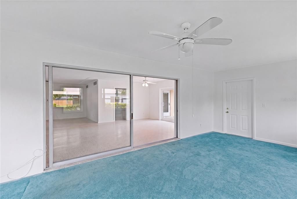 For Sale: $595,000 (3 beds, 2 baths, 1918 Square Feet)