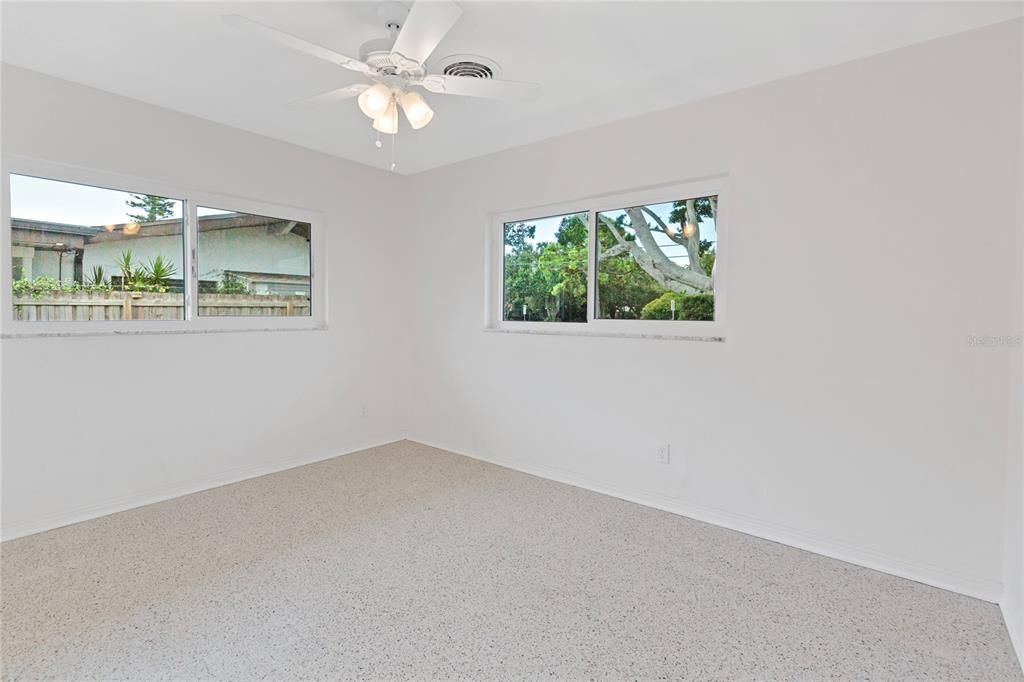 For Sale: $595,000 (3 beds, 2 baths, 1918 Square Feet)