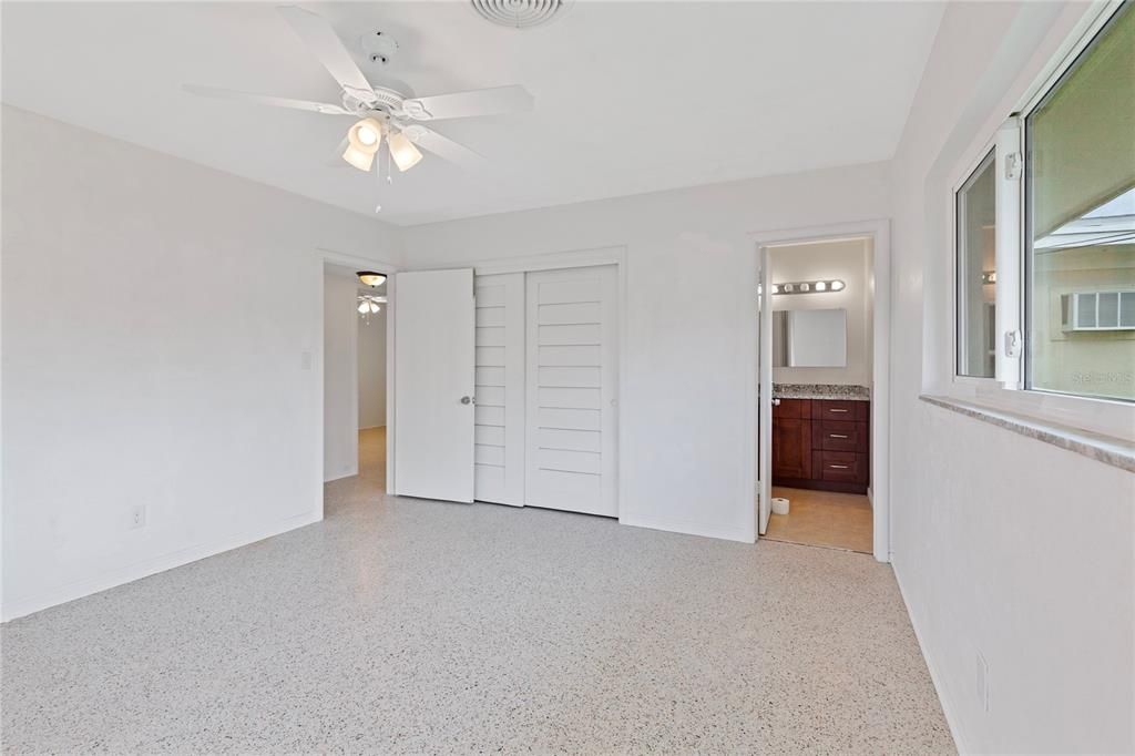 For Sale: $595,000 (3 beds, 2 baths, 1918 Square Feet)
