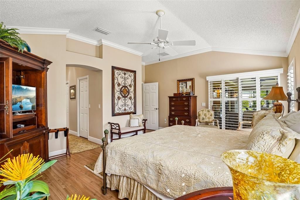 На продажу: $575,000 (3 спален, 2 ванн, 1957 Квадратных фут)