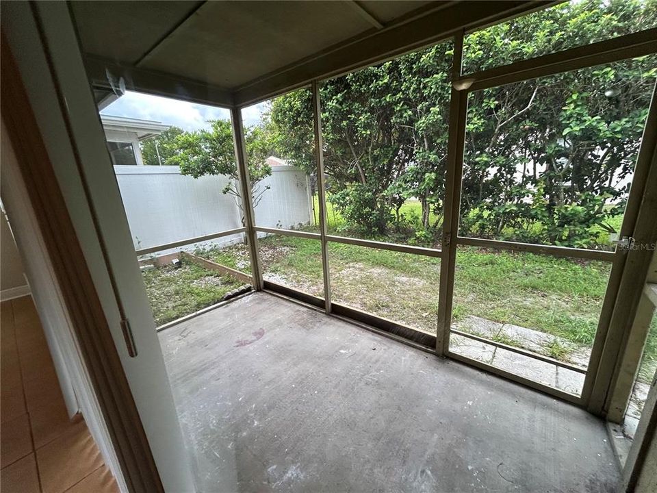 For Rent: $2,200 (3 beds, 2 baths, 1266 Square Feet)