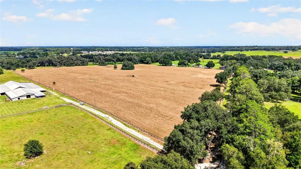 En Venta: $1,390,000 (40.00 acres)