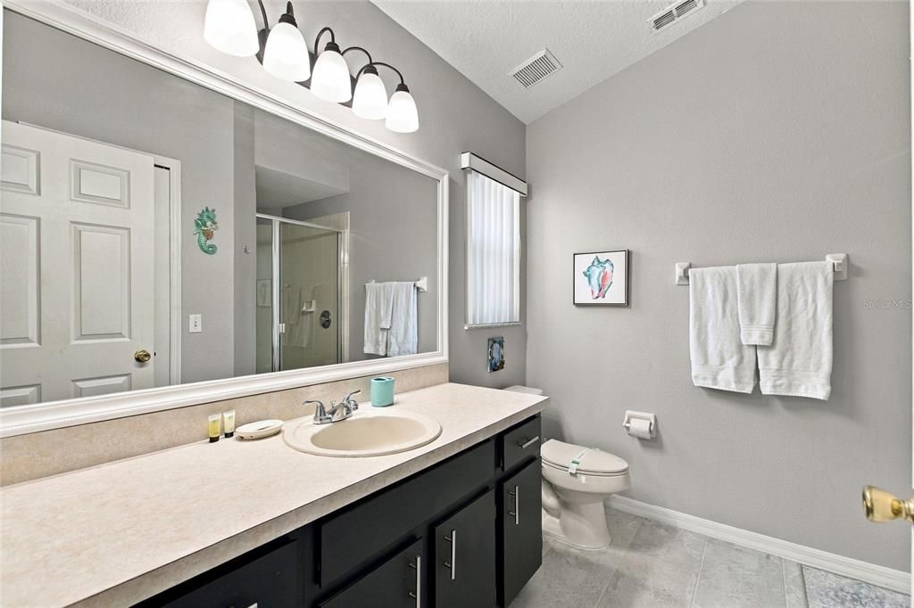 For Sale: $359,900 (4 beds, 3 baths, 1679 Square Feet)