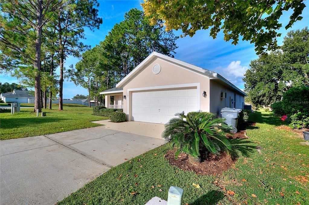For Sale: $359,900 (4 beds, 3 baths, 1679 Square Feet)