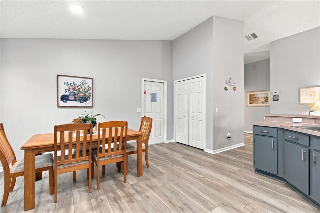For Sale: $359,900 (4 beds, 3 baths, 1679 Square Feet)