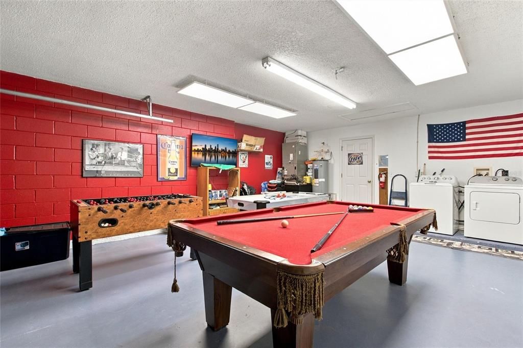 For Sale: $359,900 (4 beds, 3 baths, 1679 Square Feet)