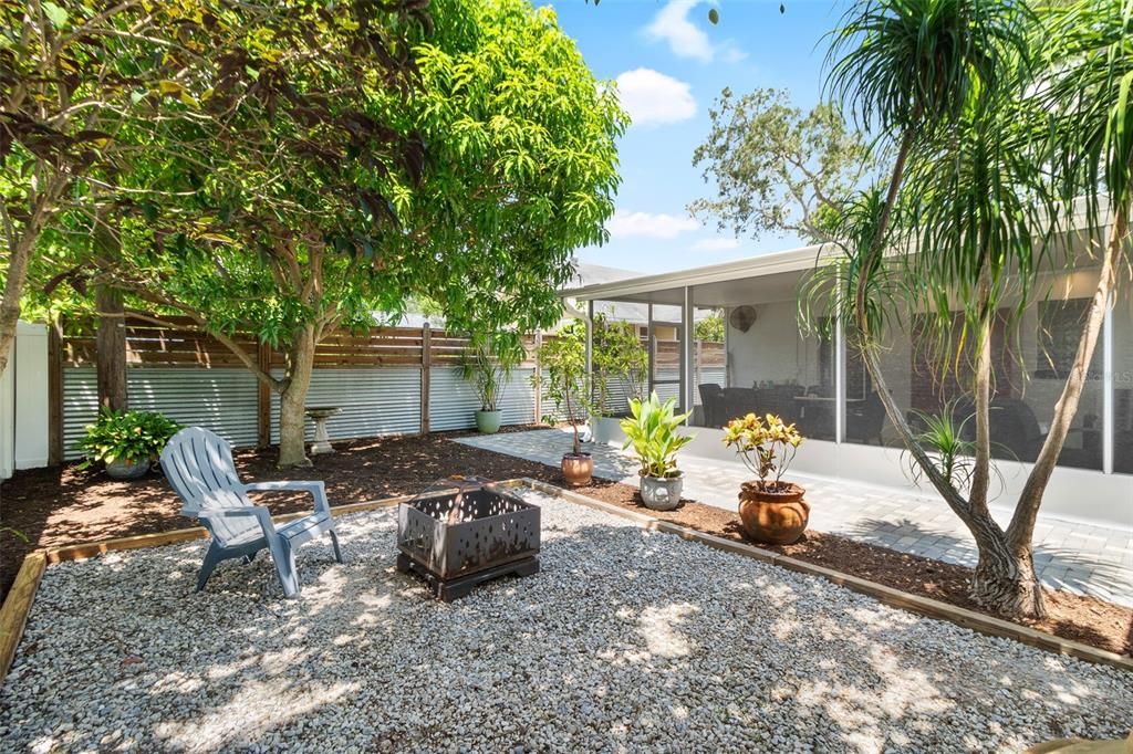 En Venta: $795,000 (3 camas, 2 baños, 1252 Pies cuadrados)