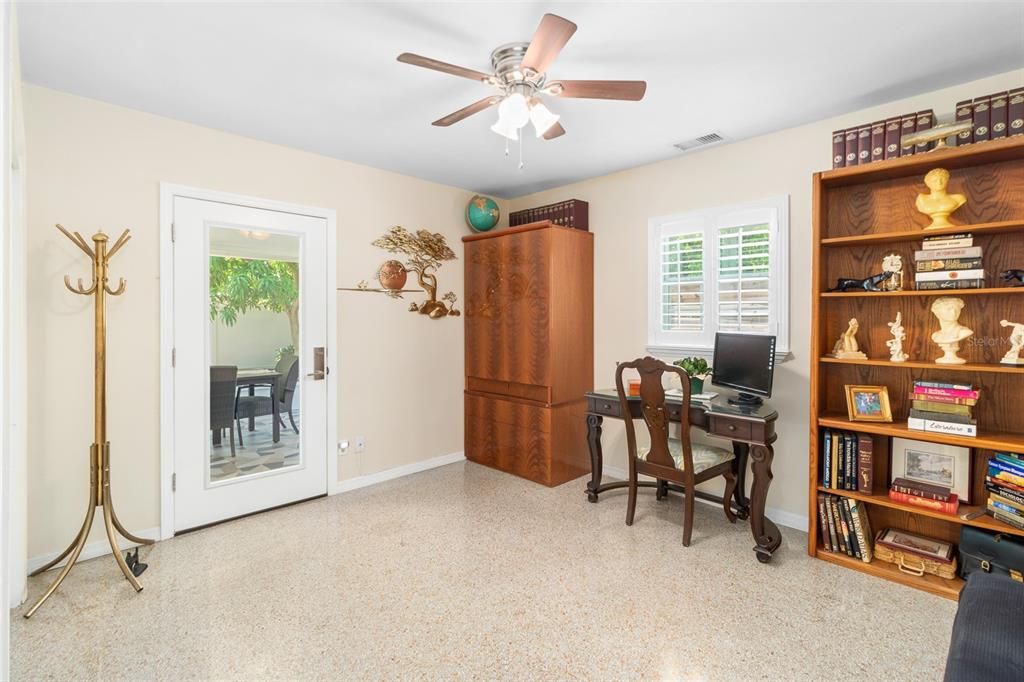 En Venta: $795,000 (3 camas, 2 baños, 1252 Pies cuadrados)