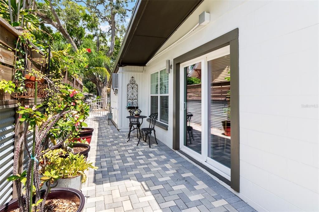 En Venta: $795,000 (3 camas, 2 baños, 1252 Pies cuadrados)