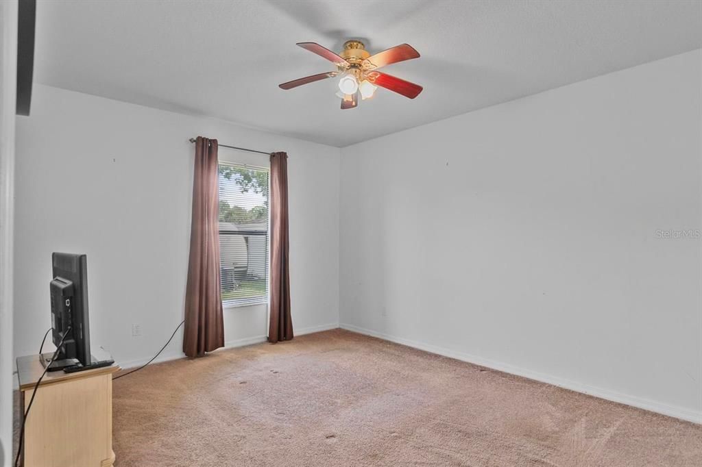 En Venta: $599,000 (5 camas, 3 baños, 2456 Pies cuadrados)