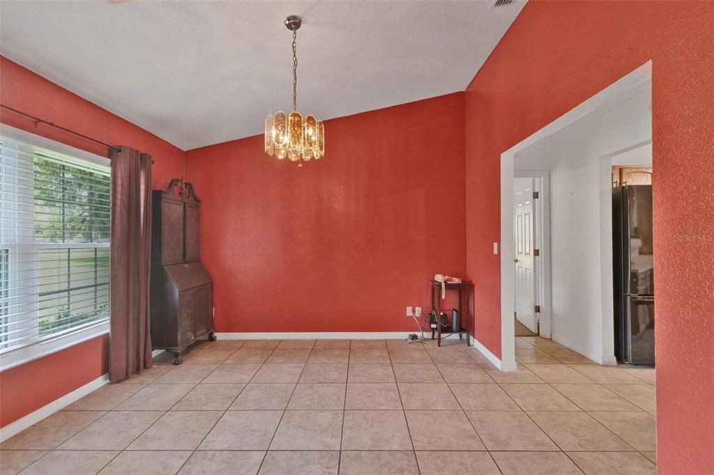 En Venta: $599,000 (5 camas, 3 baños, 2456 Pies cuadrados)