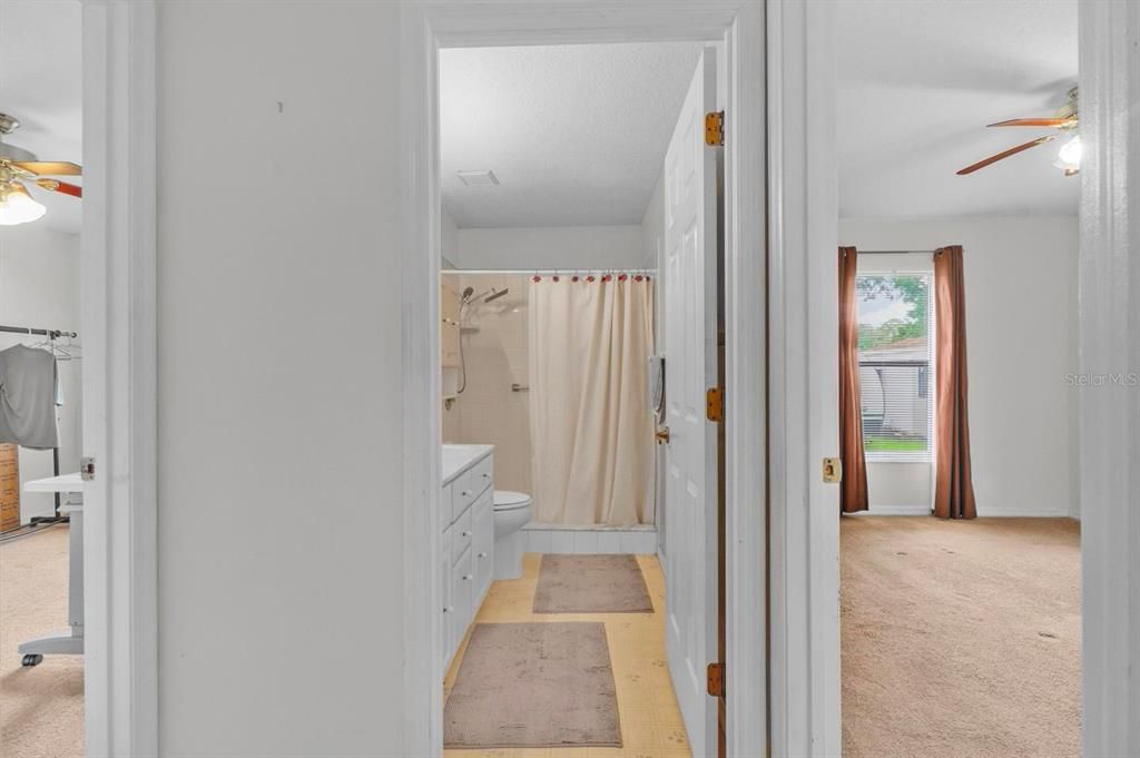 En Venta: $599,000 (5 camas, 3 baños, 2456 Pies cuadrados)