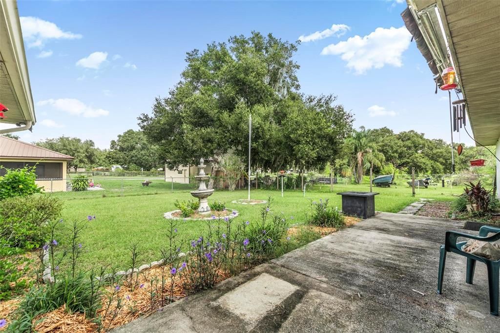 En Venta: $599,000 (5 camas, 3 baños, 2456 Pies cuadrados)