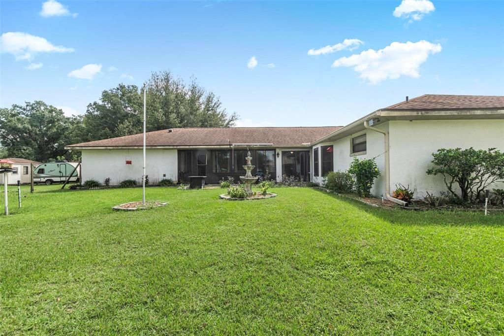 En Venta: $599,000 (5 camas, 3 baños, 2456 Pies cuadrados)
