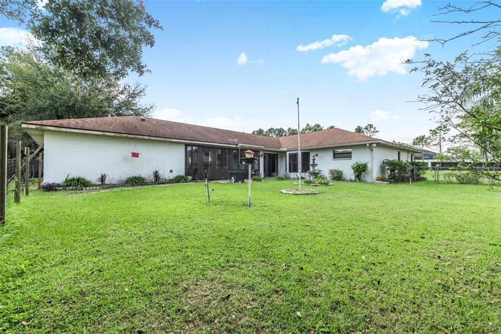 En Venta: $599,000 (5 camas, 3 baños, 2456 Pies cuadrados)