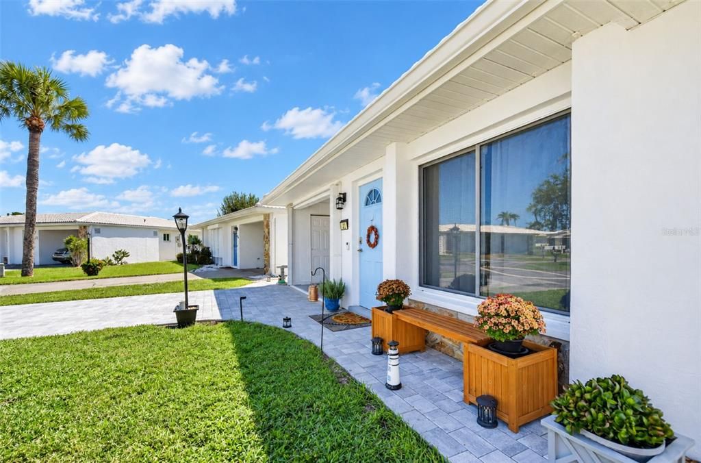 For Sale: $260,000 (3 beds, 2 baths, 1311 Square Feet)