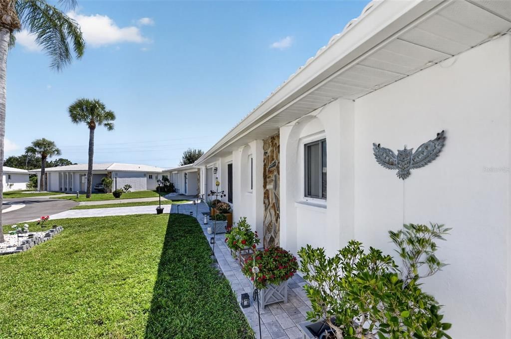 For Sale: $260,000 (3 beds, 2 baths, 1311 Square Feet)
