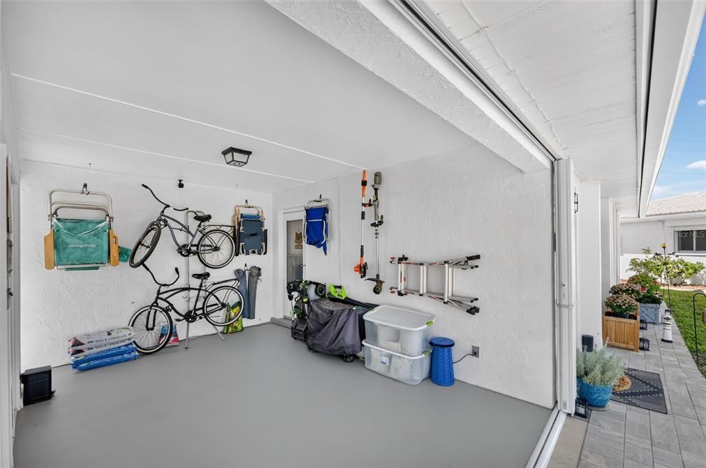 For Sale: $260,000 (3 beds, 2 baths, 1311 Square Feet)