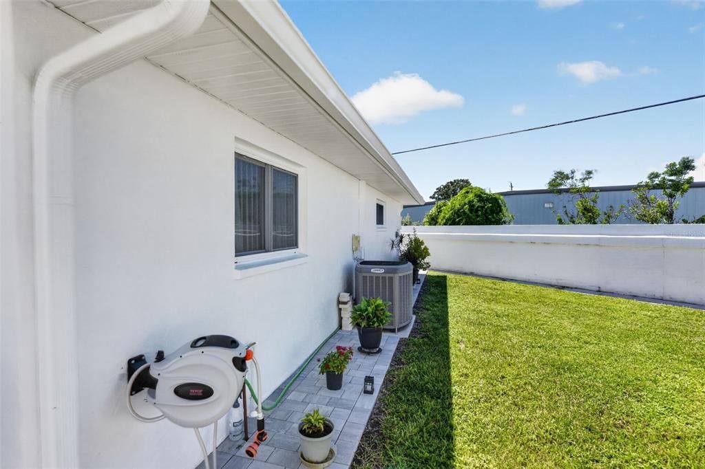 For Sale: $260,000 (3 beds, 2 baths, 1311 Square Feet)