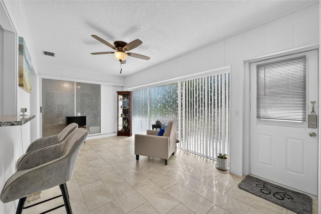 For Sale: $260,000 (3 beds, 2 baths, 1311 Square Feet)