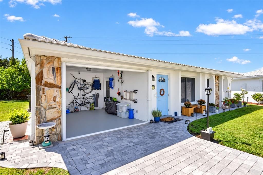 For Sale: $260,000 (3 beds, 2 baths, 1311 Square Feet)
